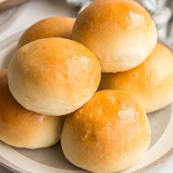 Dinner rolls