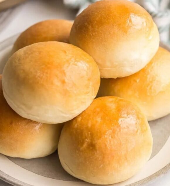 Dinner rolls